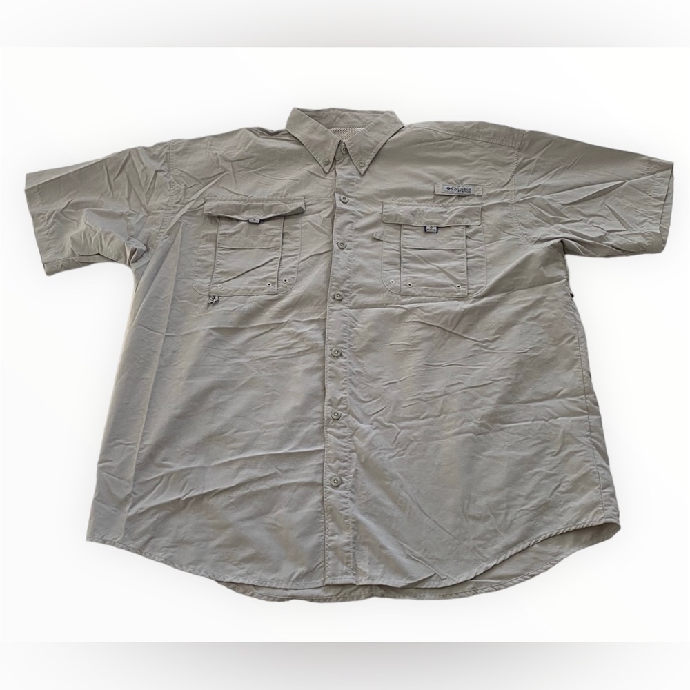 Columbia PFG Men's solid tan short sleeve fishing vented shirt